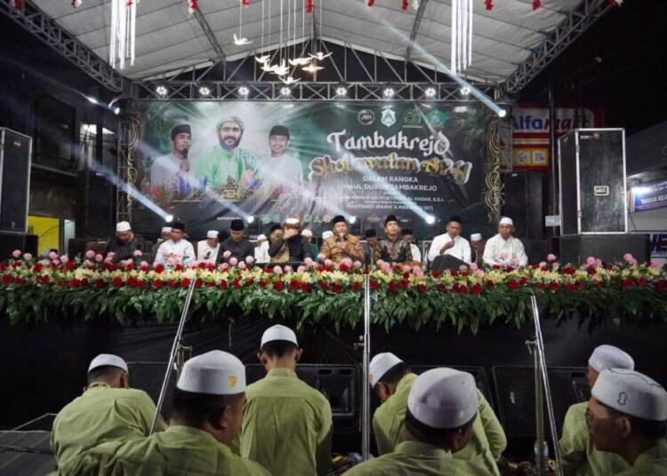 Tambakrejo Bersholawat, Plt Bupati Sidoarjo Apresiasi dan Sampaikan Program JKN