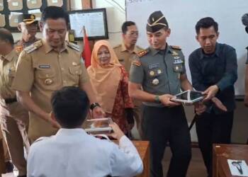 Perdana! Kodim Lamongan Distribusikan Makanan Bergizi Gratis di Sekolah