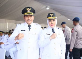 Subandi-Mimik Resmi Dilantik Menjadi Bupati dan Wabup Sidoarjo