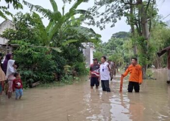 BPBD Bojonegoro Terjunkan Tim dan Salurkan Bantuan di Lokasi Banjir