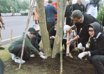 Jihad Rawat Taman, Pemkab Sidoarjo Tanam Pohon Pule