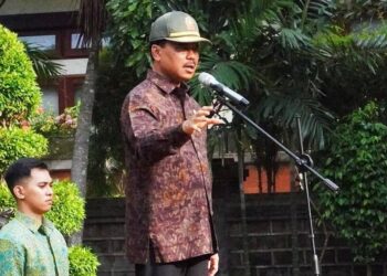 Sekda Dewa Indra: Pol PP dan Satlinmas Harus Humanis Tangani Pelanggaran