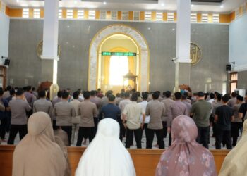 Polres Bojonegoro Gelar Shalat Gaib dan Doa Bersama untuk Tiga Anggota Polri yang Gugur di Lampung