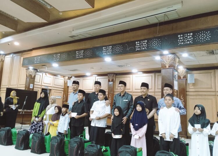 DPRD Sidoarjo Bersinergi dengan Awak Media, Gelar Bukber dan Santunan Yatim