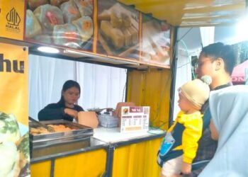 Puluhan Stand UMKM Meriahkan Parade Oklik Pemkab Bojonegoro