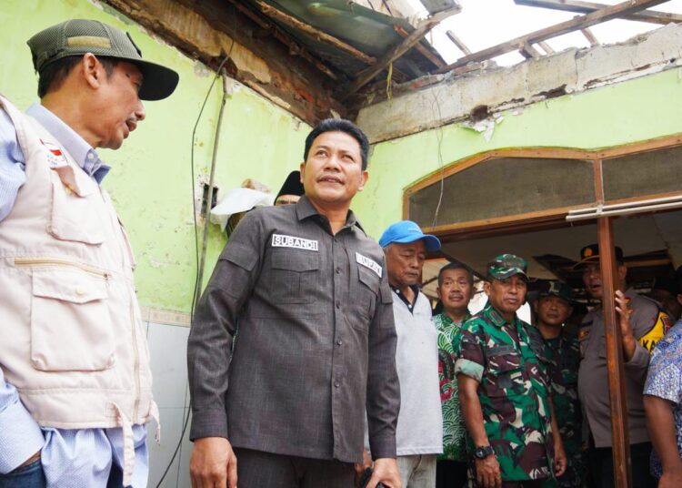 Bupati Subandi Tinjau RTLH di Masangan Wetan