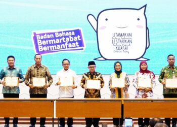 Kabupaten Sidoarjo Raih Nilai UKBI Tertinggi dan Terima Penghargaan Tingkat Nasional