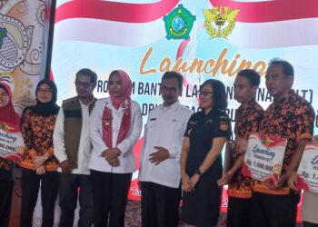 Pemkab Sidoarjo Bagikan BLT Kepada Buruh Pabrik Rokok Sidoarjo