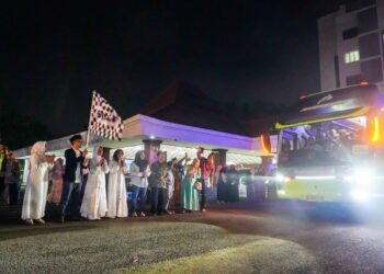 Bupati Wahono Berangkatkan CJH Asal Bojonegoro