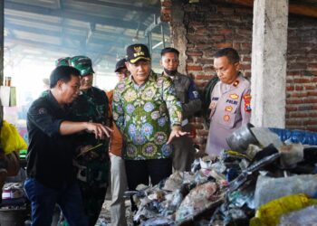 Bupati Subandi Tawarkan Solusi, Tak Ingin UMKM Produsen Tahu Ditutup