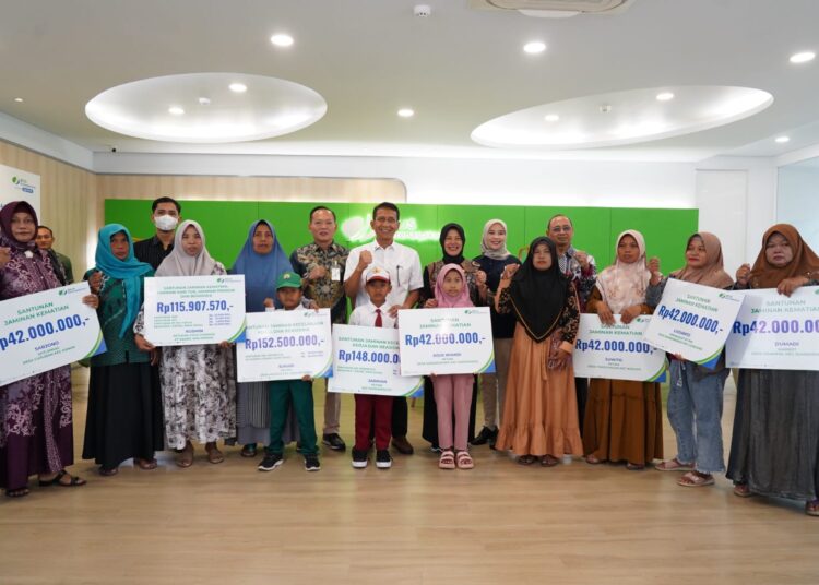 9 Ahli Waris Pekerja Rentan Terima Santunan dari Pemkab Bojonegoro 