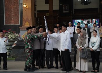 Bupati Tuban Berangkatkan CJH Kloter 68