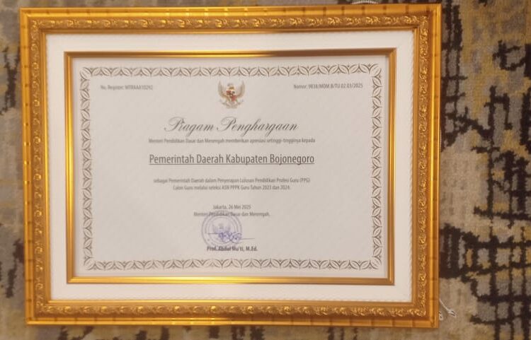 Pengangkatan Tenaga Pendidik Meningkat, Pemkab Bojonegoro Terima Penghargaan
