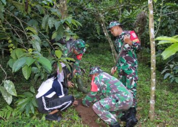 Kodim Tabanan Tanam Ribuan Bibit Pohon di Air Terjun Pujungan