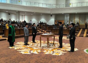 Nafik dan Agus Jabat  PAW Anggota DPRD Bojonegoro