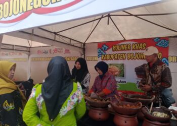 Menengok Geliat UMKM di Harkopwil Jatim 2025, Nasi Buwohan Masih Diminati Pengunjung