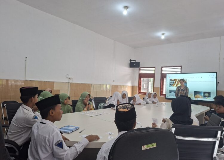 Disperpusip Bojonegoro Gandeng Miss Lucy, Cetak Prestasi Gemilang di Ajang Kompetisi Bahasa Inggris