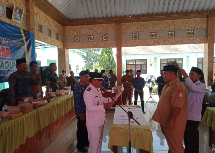 Melantik Kasun, Kades Kadungrejo: Tugas Perangkat Itu Berat