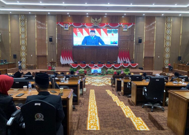 HUT Ke-80 RI, Bupati Wahono Dengarkan Pidato Kenegaraan Presiden Prabowo