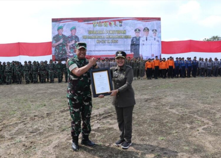 TMMD 125 Bojonegoro Ditutup, Wabup Nurul: TMMD Berdampak Nyata Percepatan Pembangunan