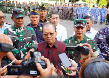 Gubernur Bali Berharap Kapolda Bali Bisa Atasi Demo dengan Baik