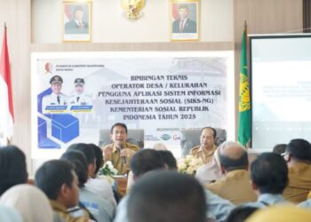 Bupati Bojonegoro Buka Bimtek Operator SIKS-NG di Aula Dinsos