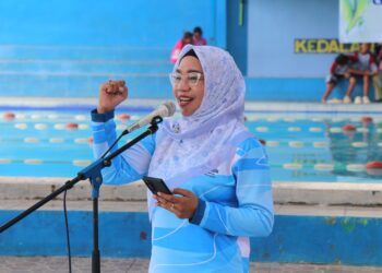 Cantika Wahono Buka PERWOSI Cup 2025 dengan Berpantun