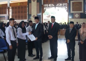 Bupati Tuban Serahkan SK Pengangkatan PPPK Tahap 2