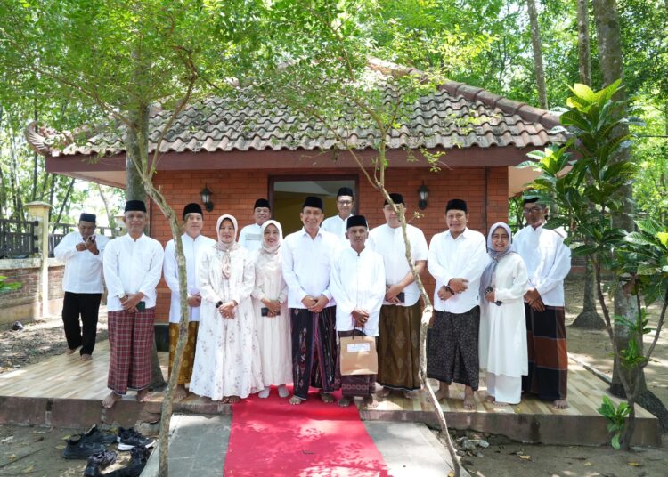 HJB 348, Pemkab Bojonegoro Berbagi dan Ziarah ke Petilasan Angling Dharma