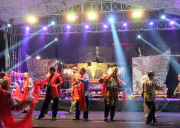 Spektakuler! Festival Adat Budaya Nusantara (FABN) V Sukses Digelar di Lamongan