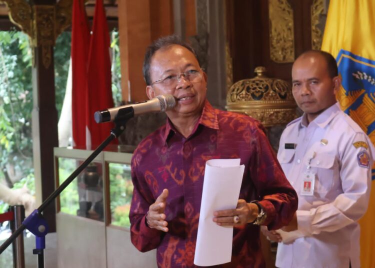 Gubernur Wayan Koster Puji Kinerja Panitia Pansus TRAP DPRD Bali