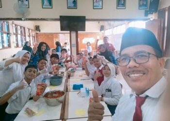 Sekdinsos Chusnu Yuli Kagum SLB Negeri Lamongan Punya LSP Nomor Dua di Jatim