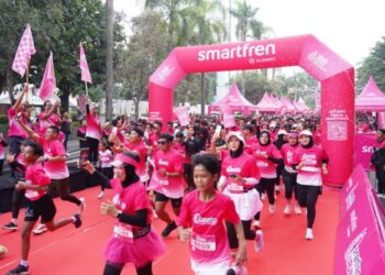 Meriah! 600 Warga Bojonegoro Ikuti Smartfren Fun Run 2025