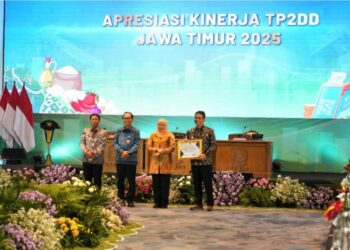 Pemkab Bojonegoro Raih Penghargaan Ajang HLM TP2DD Jatim