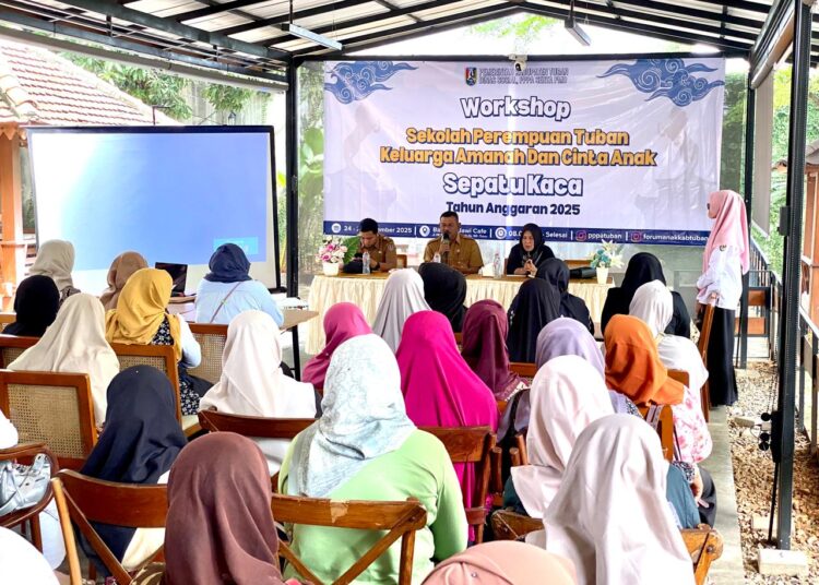 Dinsos, P3A dan PMD Tuban Gelar Workshop “Sepatu Kaca”