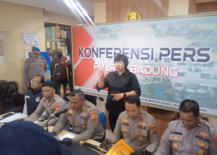 Berawal dari Tilang, Kokain, Ganja hingga Samurai Milik WNA Prancis Berhasil Diungkap Polres Badung