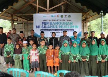 Wabup Bojonegoro Resmikan Mushola dan Peletakan Batu Pertama Pembangunan MI di Napis
