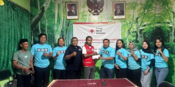 KDB Salurkan Bantuan Korban Banjir Bandang Sumatera dan Aceh via PMI Bojonegoro