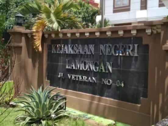 Mantan Kasun Desa Tamanprijek Dilaporkan ke Kejari Lamongan