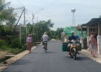 Jalan Desa Mejuwet Mulus Beraspal Berkat Program BKKD