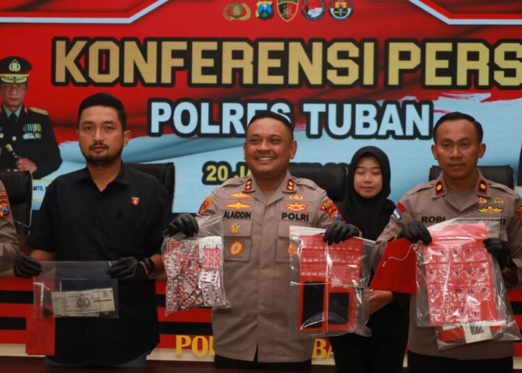 Kapolres Tuban Pimpin Konferensi Pers, Ungkap Kasus Curanmor