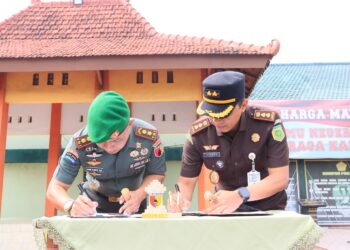 Kodim 0812 dan Kejari Lamongan Bersinergi, Tandatangani PKS