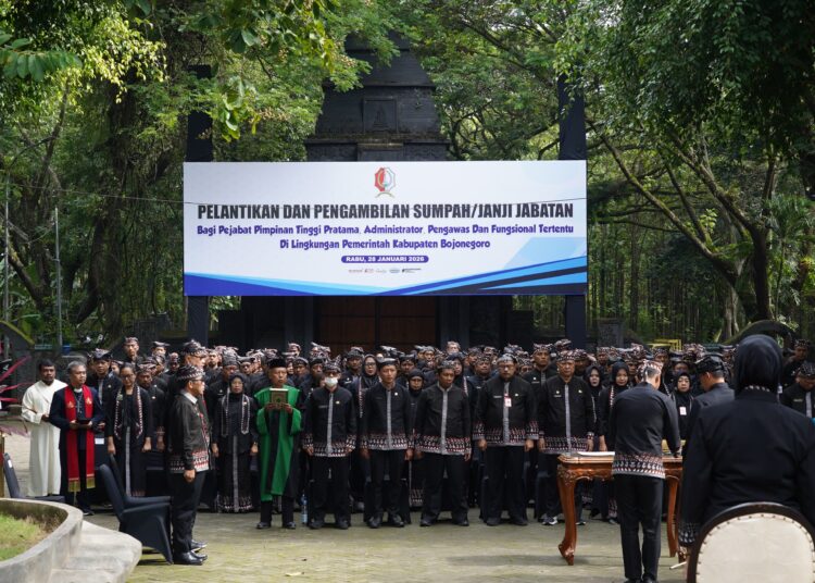 Bupati Wahono Lantik Ratusan Pejabat Pratama Pemkab Bojonegoro