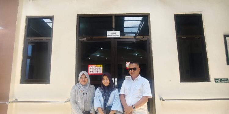 Admin Toko Keramik Dituntut 2 Tahun Kurungan