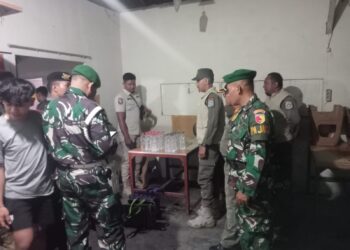 Tim Gabungan Lamongan Razia Miras, Ciptakan Ramadan Kondusif