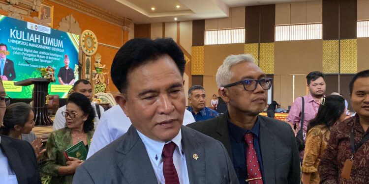 Menko Yusril Kuliah Umum AI di Kampus Universitas Mahasaraswati Denpasar
