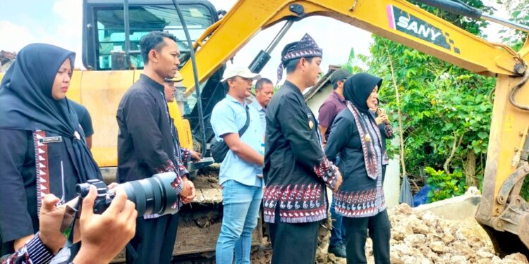 Wabup Bojonegoro Sidak di Sejumlah Proyek Infrastruktur Desa