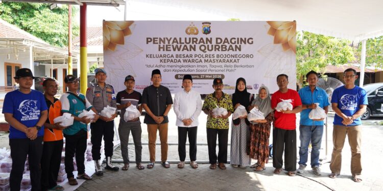 Polres Bojonegoro Kurban 22 Sapi dan 40 Kambing di Idul Adha 1447 H
