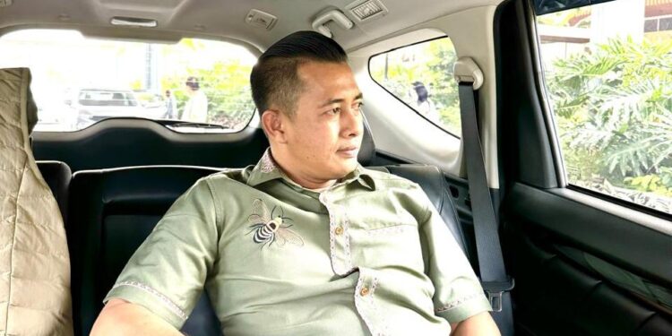 Novian Soroti Kualitas Jalan Desa di Lamongan, Tekankan Pentingnya Pengawasan