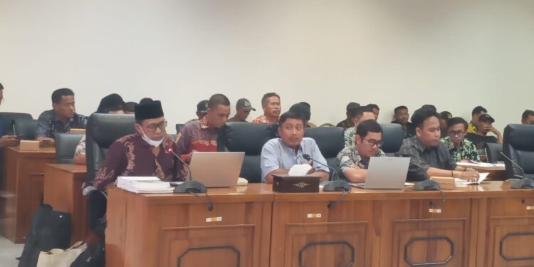 Ganti Rugi Belum Jelas, Warga Terdampak Bendungan Karangnongko Mengadu ke DPRD